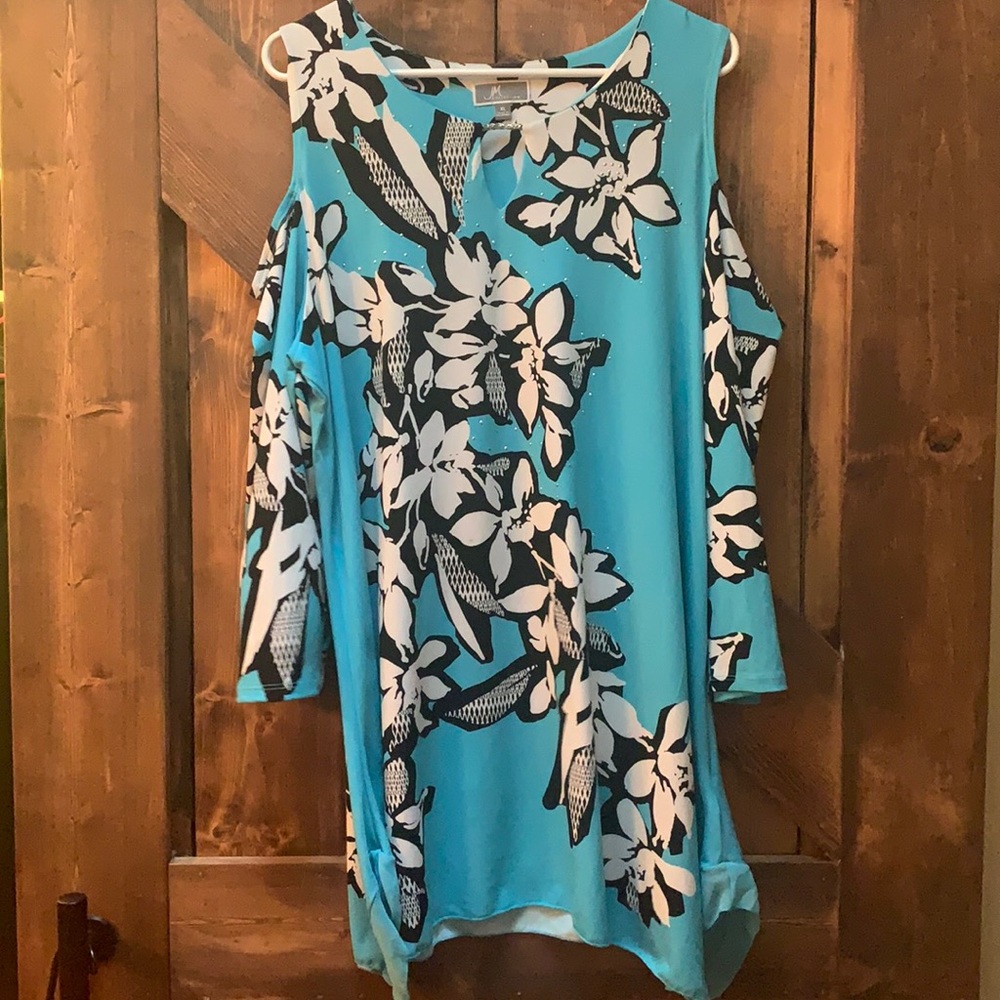 Beautiful Vibrant Top